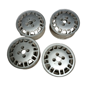 LLANTA VW _ AUDI 4,5JX13